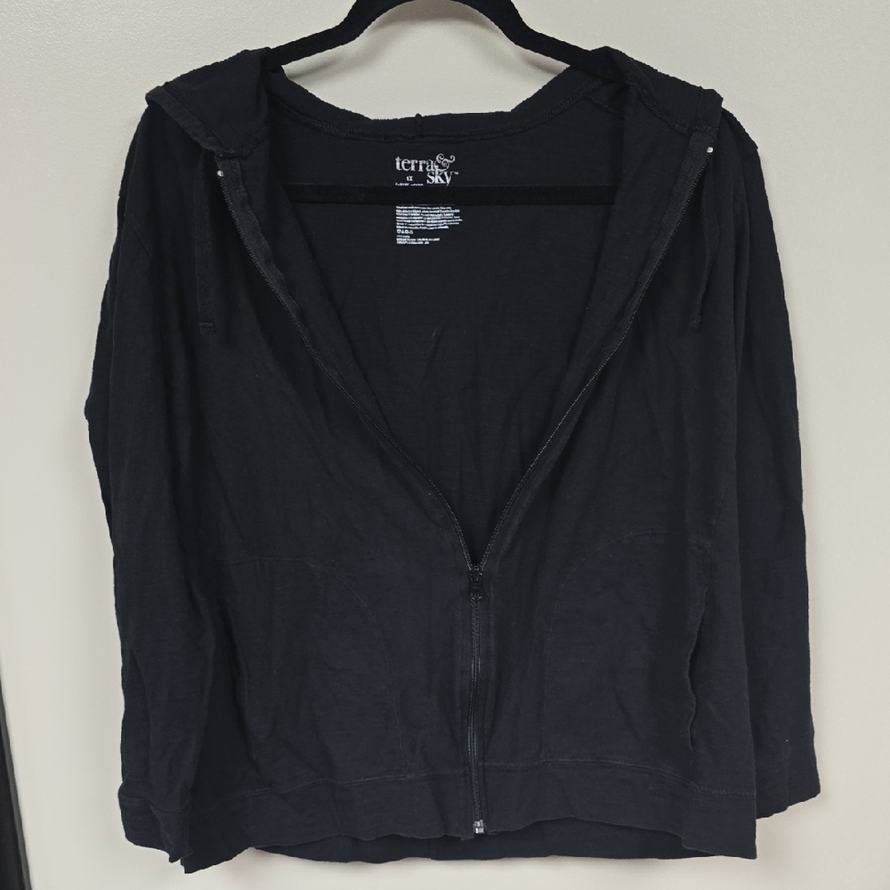 Terra & Sky Women's Classic Black Hoodie
